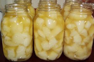 Aardappelen wecken in kippenbouillon