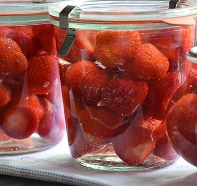 Aardbeien inmaken wecken
