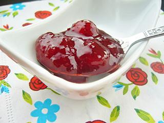 Aardbeienjam met peper en balsamicoazijn