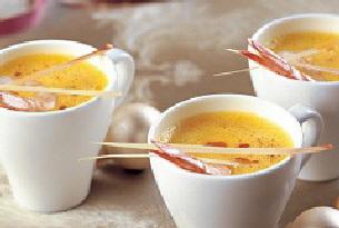 Ananas-currysoep met scampi