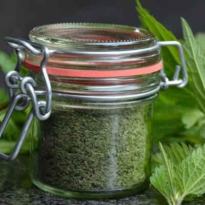 Brandnetelpoeder maken