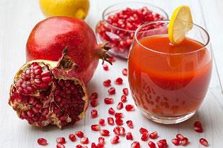 Granaatappelsap slowjuicen