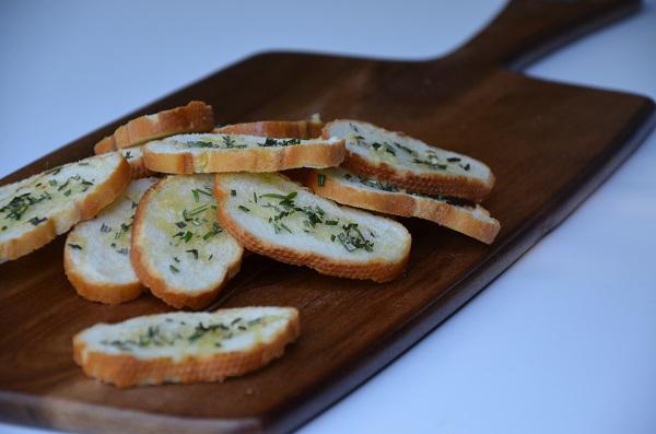 Stokbrood met rozemarijn en knoflook