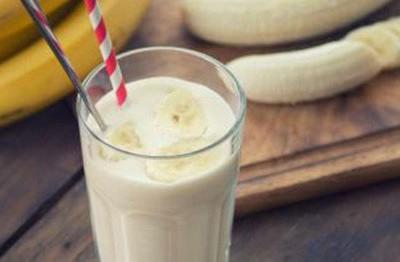Bananensmoothie met pindakaas
