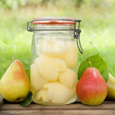 Peren op inmaakbrandewijn