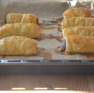 Saucijzenbroodjes maken
