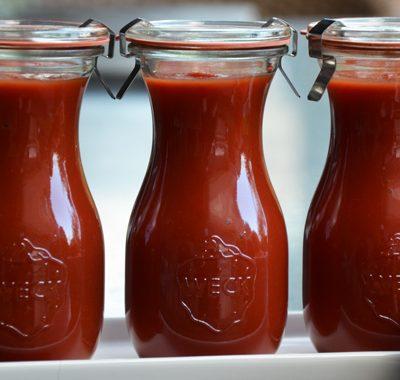 Saus voor op de pizza