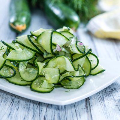 Komkommersalade zoet zuur