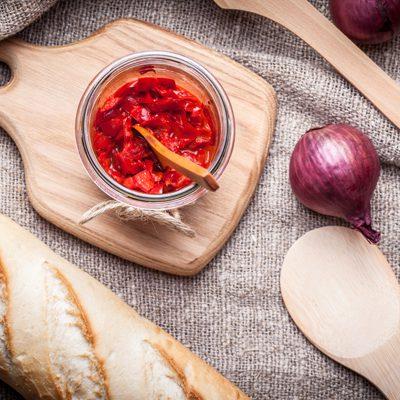 Rode uienchutney met paprika