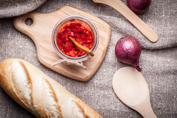 Rode uienchutney met paprika